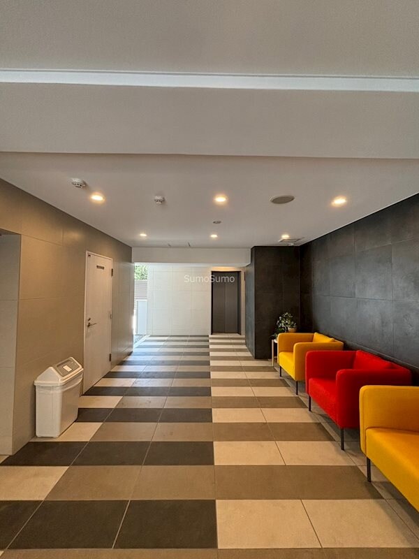 物件外観写真3　(ロビーです)