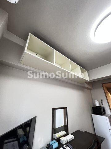 物件内観写真13　(収納豊富です)