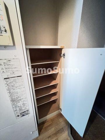 物件内観写真19　(収納スペース豊富です)