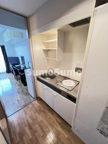 物件内観写真20　(コンパクトなキッチンで掃除もラクラク)