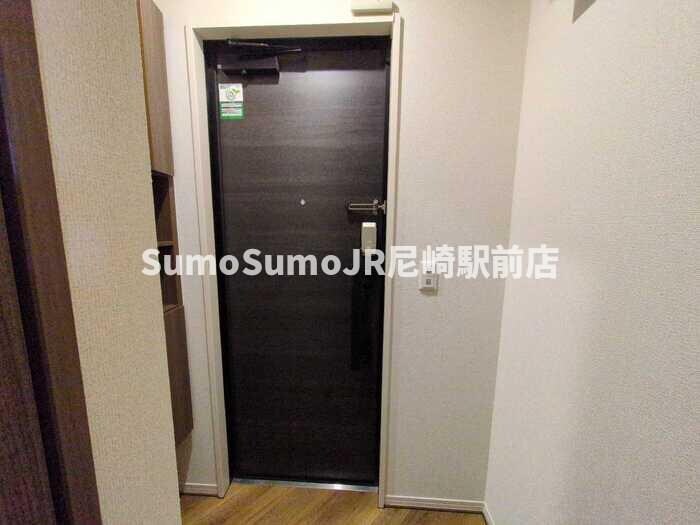 物件内観写真6　(落ち着いた玄関です)