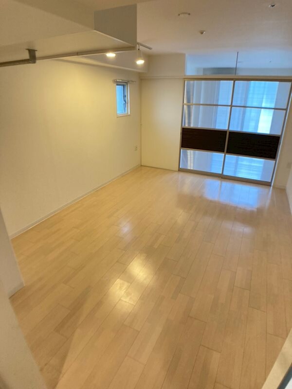 物件内観写真5　(リビングです)