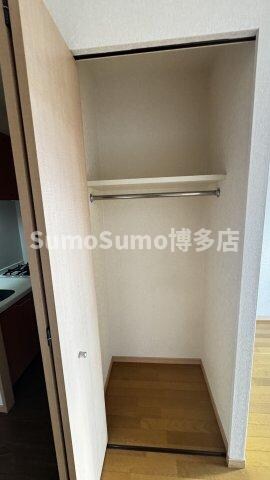 物件内観写真7　(収納スペース豊富です)