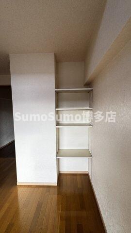 物件内観写真8　(収納があります)