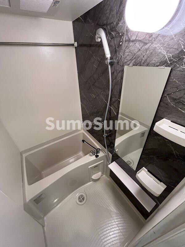 物件内観写真8　(ゆったり過ごせるお風呂です)