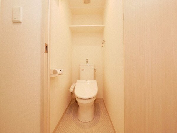トイレ(ゆったりとした空間のトイレです)