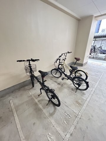 物件外観写真4　(駐車場完備です)