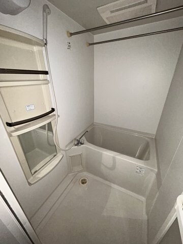 物件内観写真10　(ゆったり過ごせるお風呂です)