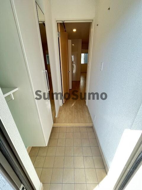 物件内観写真2　(落ち着いた玄関です)