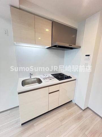 物件内観写真10　(コンパクトなキッチンで掃除もラクラク)