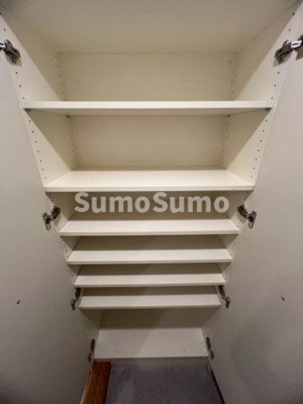 収納(こまごまとしたものを収納できそうですね)