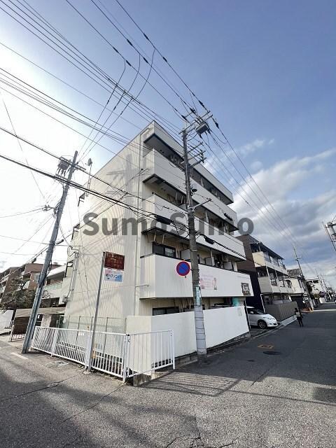 物件外観写真1　(おしゃれな外観です)