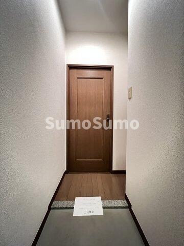 物件内観写真6　(毎日通る玄関はこちらです)