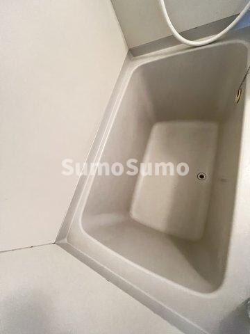 物件内観写真11　(日々の疲れを癒すお風呂付です)