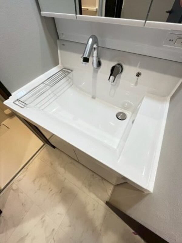 独立洗面台