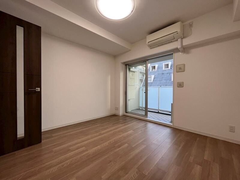 物件内観写真5　(リビングです)