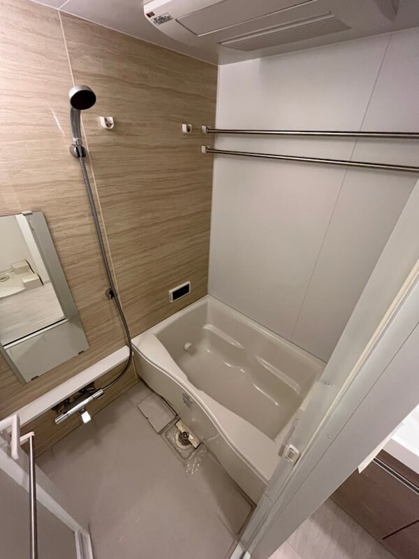 物件内観写真8　(きれいなお風呂です)