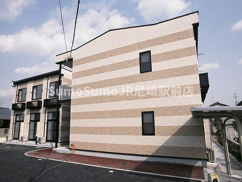 物件外観写真5　(建物外観を気になさる方へ、見た目の良い物件です)