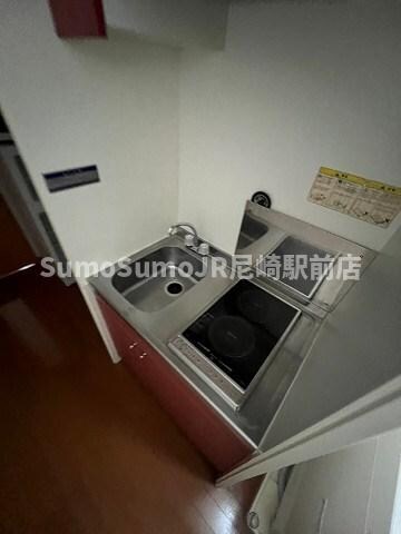 物件内観写真18　(コンパクトなキッチンで掃除もラクラク)