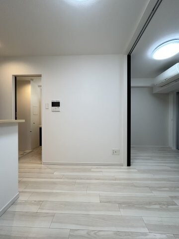 物件内観写真3　(リビングです)