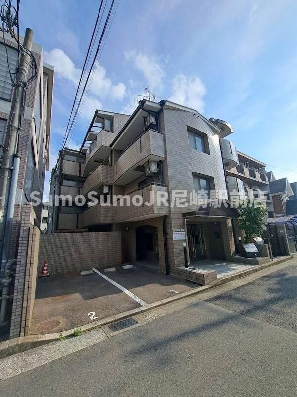 物件外観写真2　(外観もきれいです)