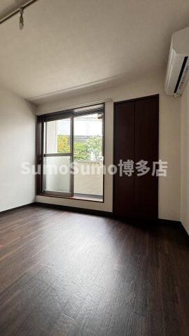 物件内観写真4　(使いやすい居間です)