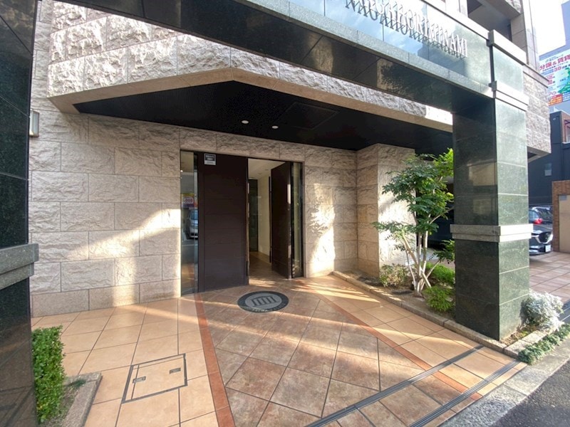 物件外観写真2　(毎日通るエントランスはこのようになっています)