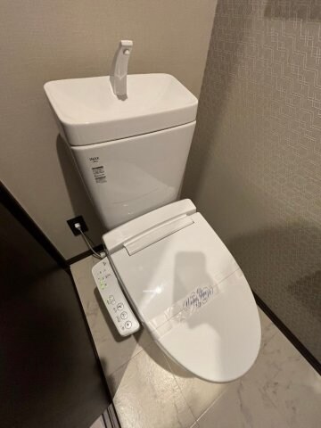 物件内観写真10　(清潔感のあるトイレです)