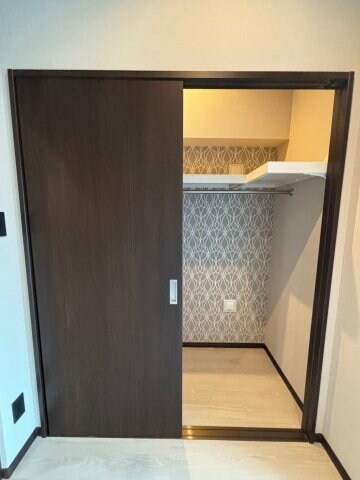 物件内観写真12　(収納スペース豊富です)