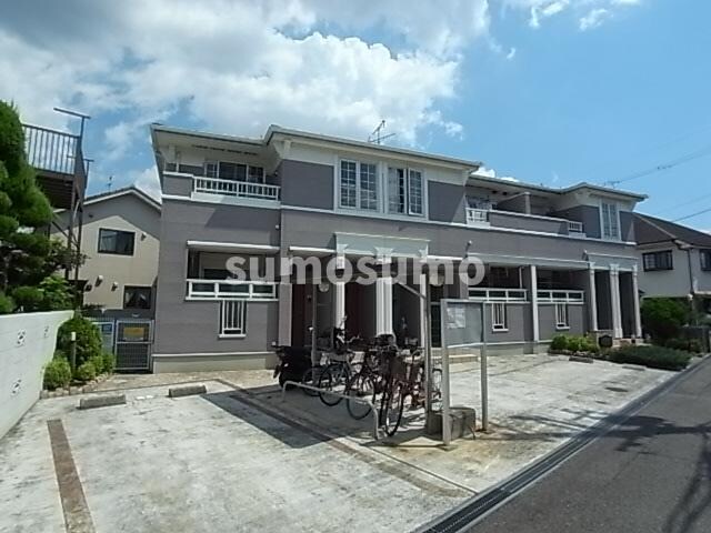 物件外観写真1　(建物外観を気になさる方へ、見た目の良い物件です)