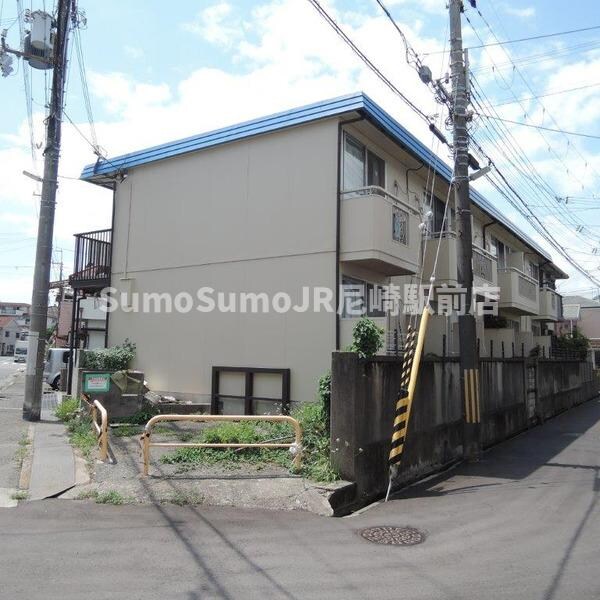 物件外観写真1　(きれいな外観です)