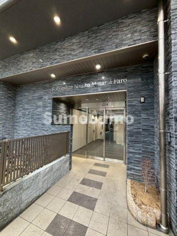 エントランス(建物の内部です)