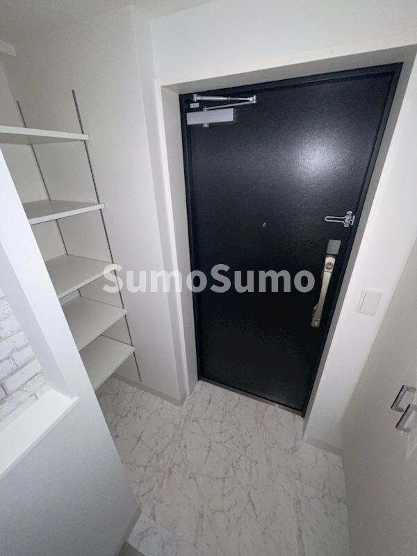 玄関(収納もある玄関です)