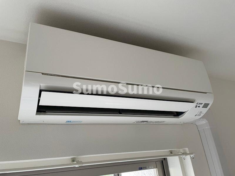 物件内観写真18　(ゆったりとしたリビングです)