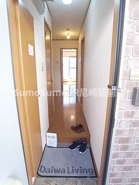 物件内観写真8　(きれいな玄関です)