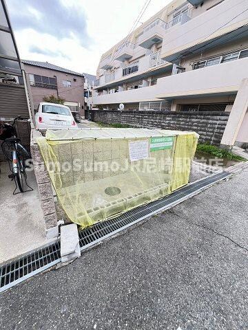 物件外観写真5　(落ち着いた雰囲気の外観です)