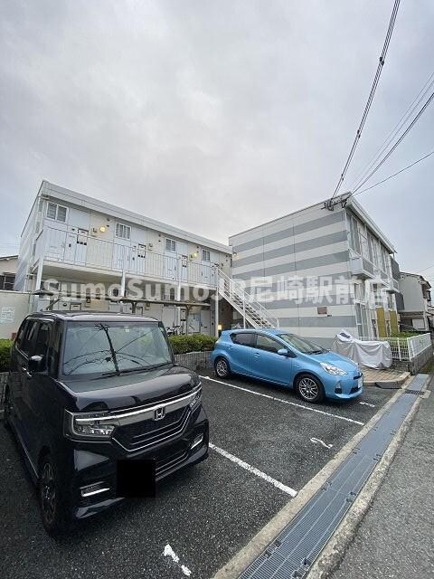 物件外観写真1　(外観もきれいです)