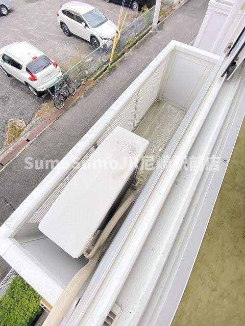 物件内観写真9　(広々としたバルコニーです)