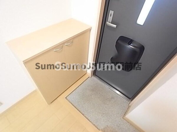 玄関(収納もある玄関です)