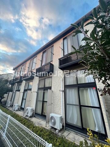 物件外観写真2　(おしゃれな外観です)