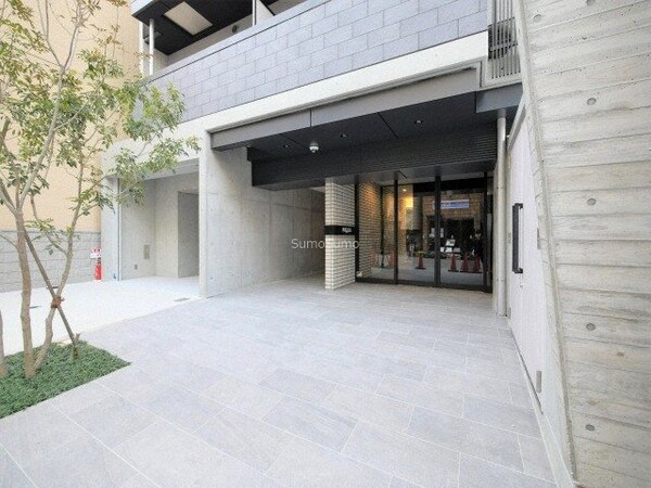 エントランス(建物の内部です)