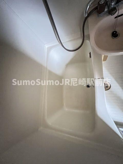 物件内観写真14　(日々の疲れを癒すお風呂付です)