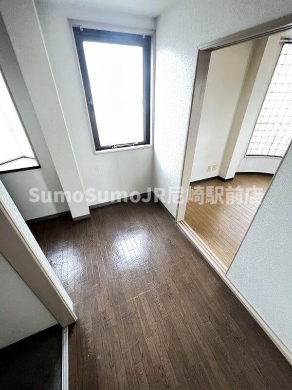 居室(使いやすいリビングです)