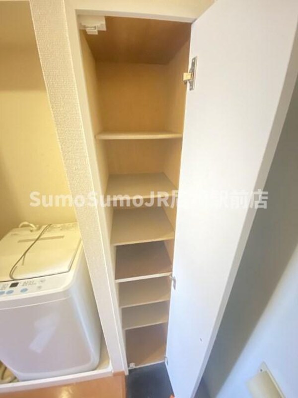 収納(便利な収納スペースです)