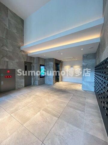 物件外観写真2　(ロビーです)