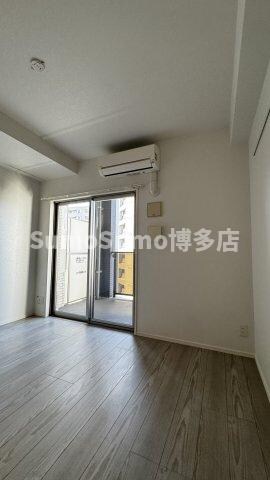 物件内観写真8　(使いやすいリビングです)