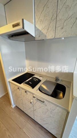 物件内観写真20　(コンパクトなキッチンで掃除もラクラク)