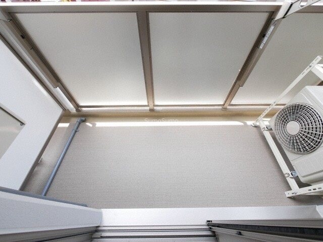 物件内観写真9　(バルコニーがあります)