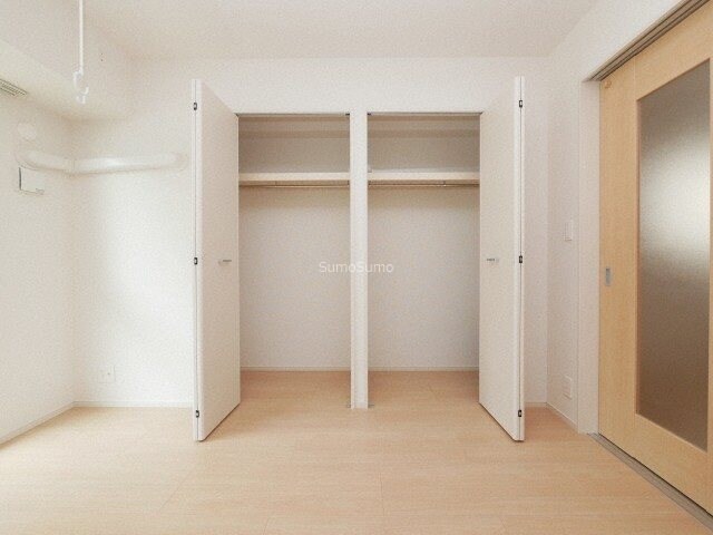 物件内観写真12　(収納のためのスペースです)