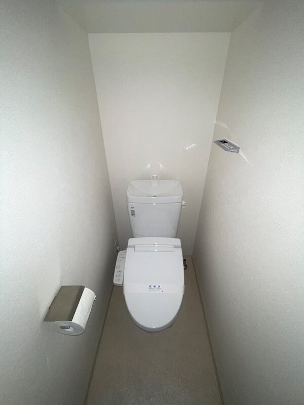 トイレ(シンプルで使いやすいトイレです)